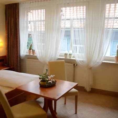 Mainblick Garni Inn 3*